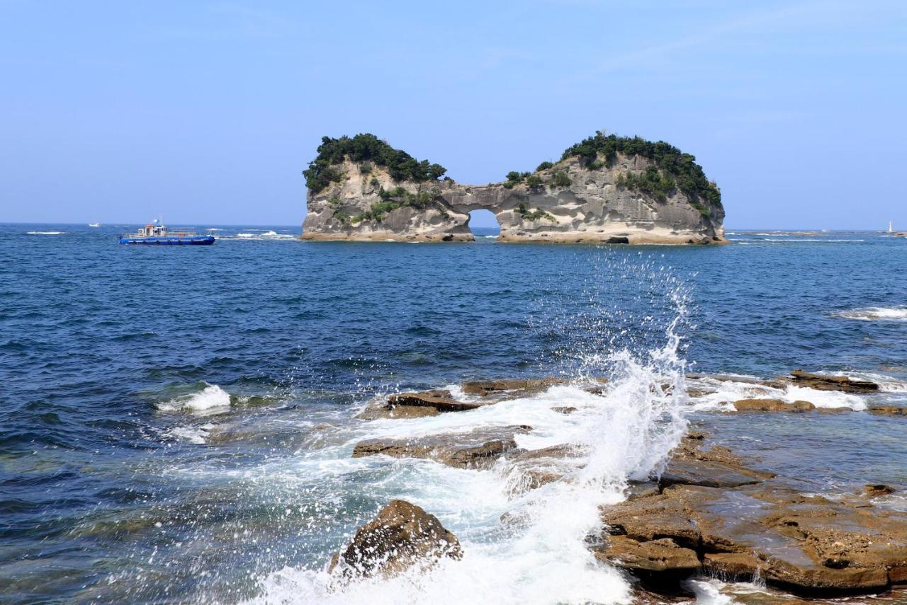 Отель Shirahama No Yado Ran Экстерьер фото
